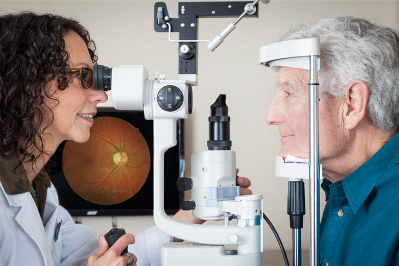 Can a regular eye exam detect retinal detachment